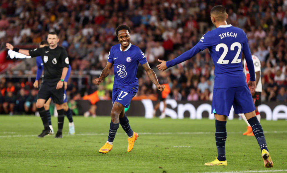 全北现代队长朴镇燮将加盟浙江队，补强后防，提升球队竞争力。