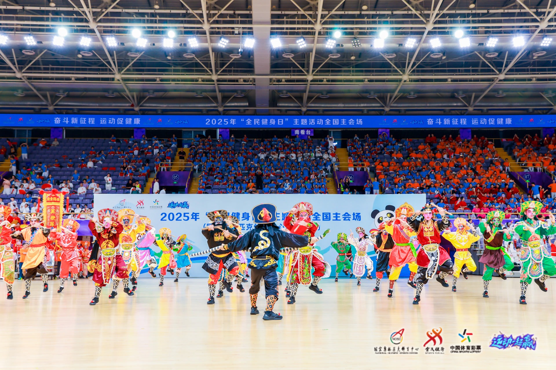 百家乐新手别被运气教育（新手玩百家乐别让运气给你上课）